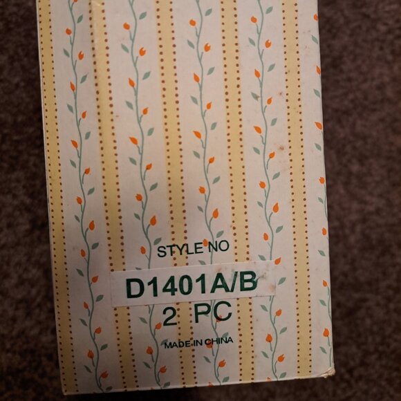 NIB Vintage Seymour Mann Connoisseur Collection doll set featuring 2 dolls - Picture 8 of 12